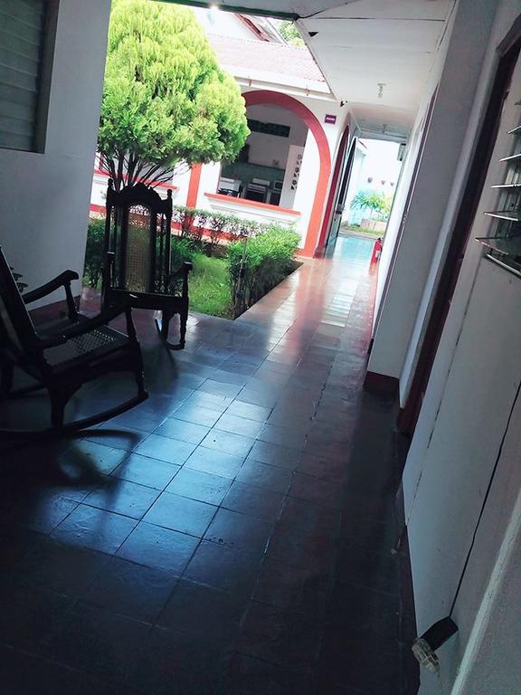 Cipres Guest House Леон Экстерьер фото
